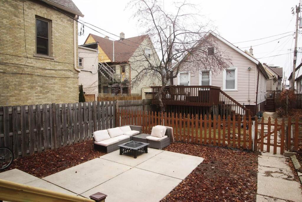 Renovated Brady St. Classic Милуоки Екстериор снимка